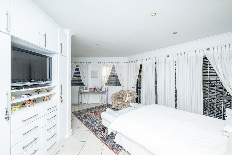 7 Bedroom Property for Sale in Eversdal Western Cape